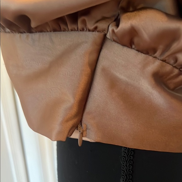 Zara Satin Top with Lace Sleeves chic & flirty - Picture 6 of 7